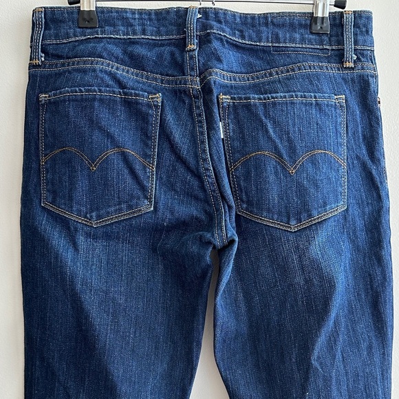 Levi's Dark Wash Skinny Jeans, Size 6/28 - Picture 12 of 16